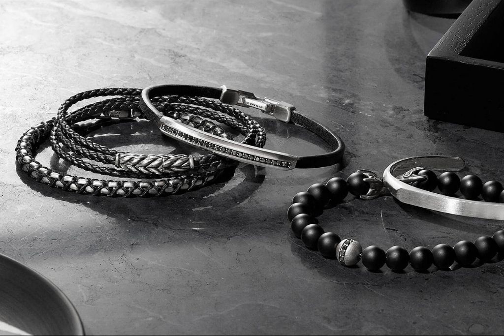 The Men's Bracelet Brands In Pakistan: 2025 Edition