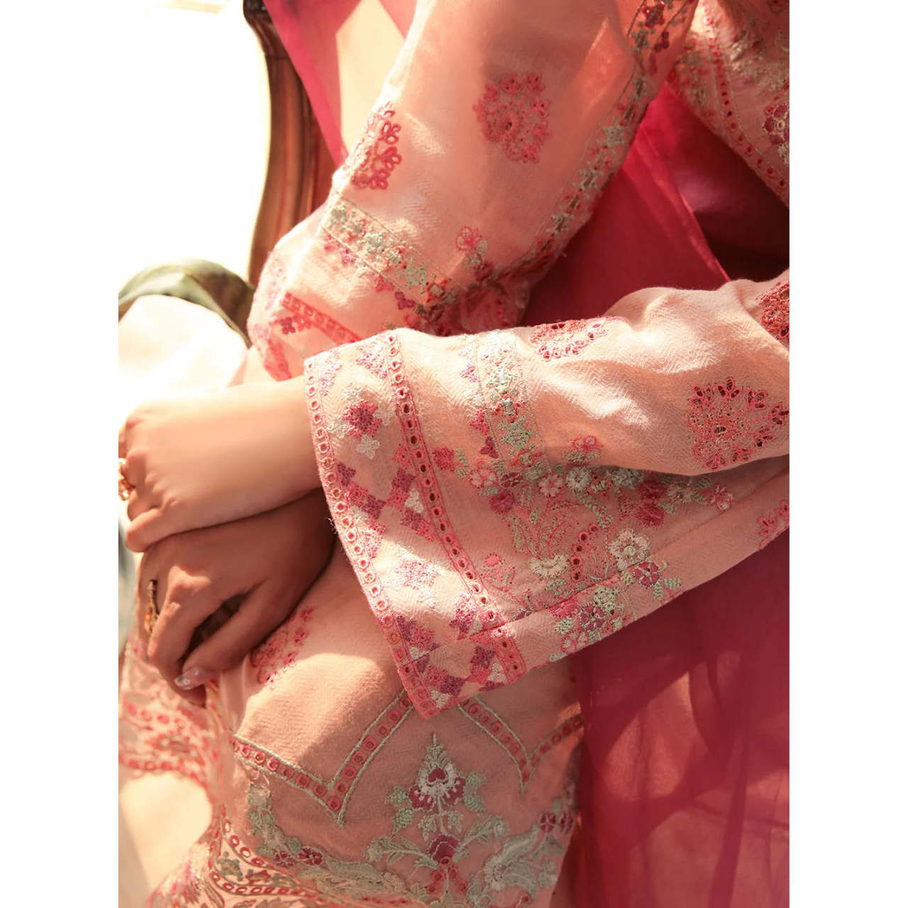 3 Pcs Embroidered Unstitched Suit Pink