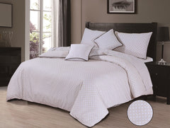 Irene 6 Pcs Bedding Set with Quilt, Pillow And Cushions Covers