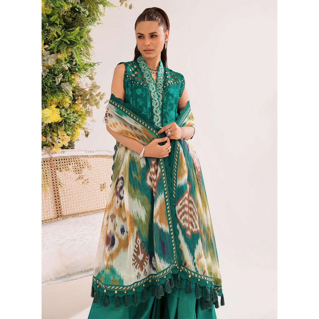 Emerald Dream 3 Pcs Embroidered Suit Green