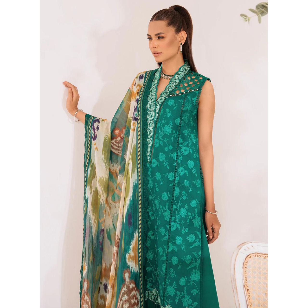 Emerald Dream 3 Pcs Embroidered Suit Green