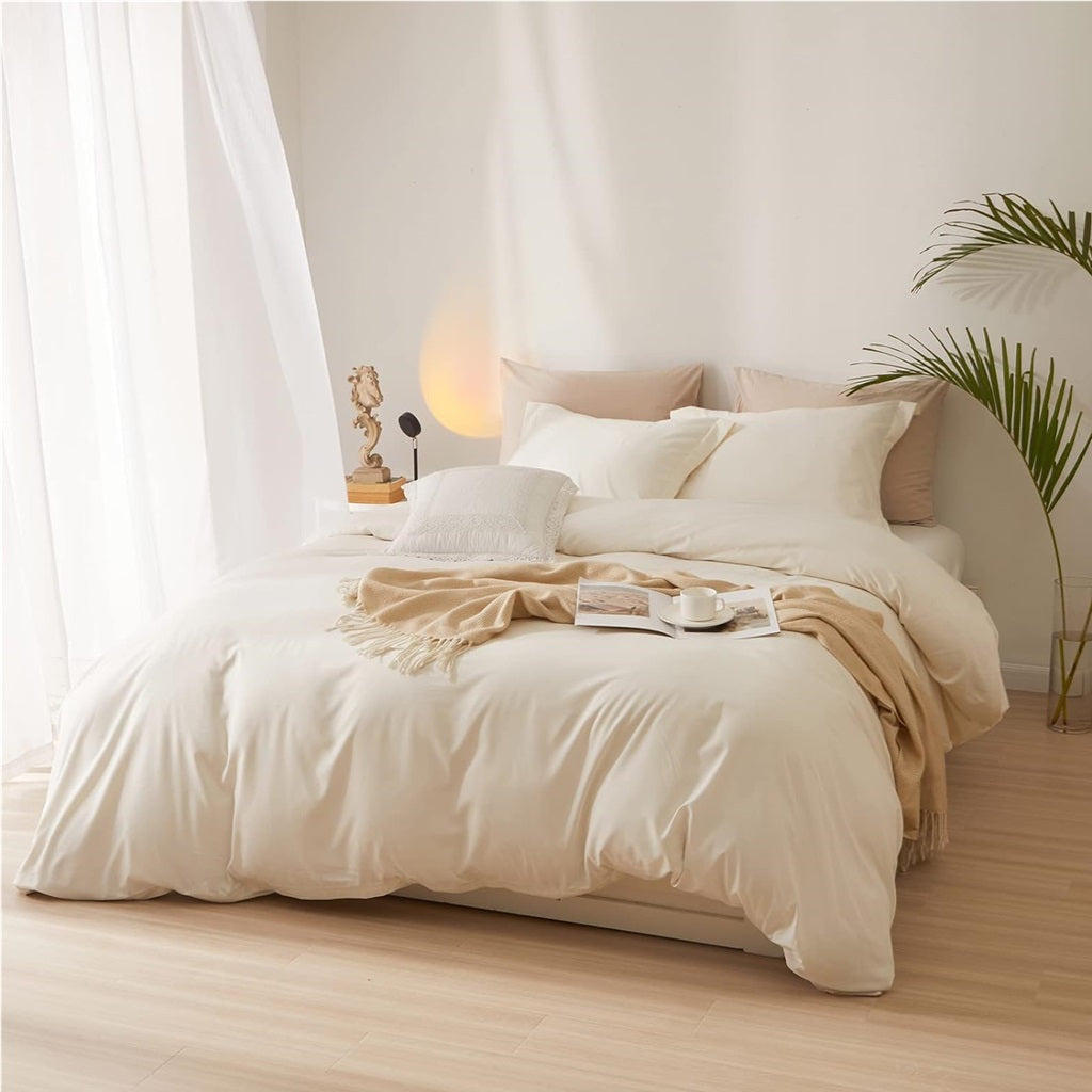 8 Pcs Dyed Plain White Bed Sheet Set (Quilt, Pillow & Cushion Covers)