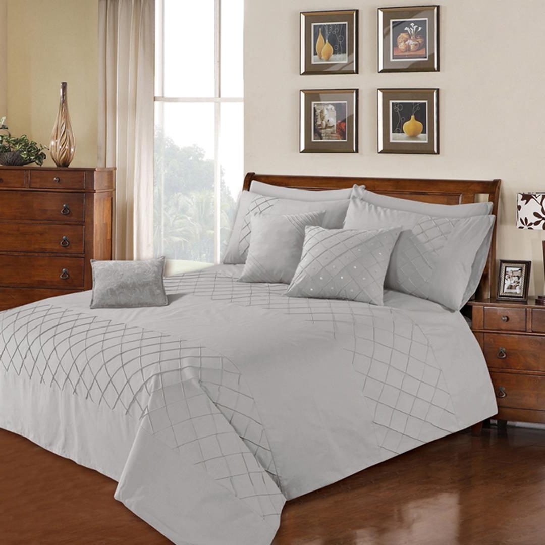 8 Pcs Pinch Pleat and Plain Grey Bed Sheet Set With Quilt, Pillow And Cushions Covers