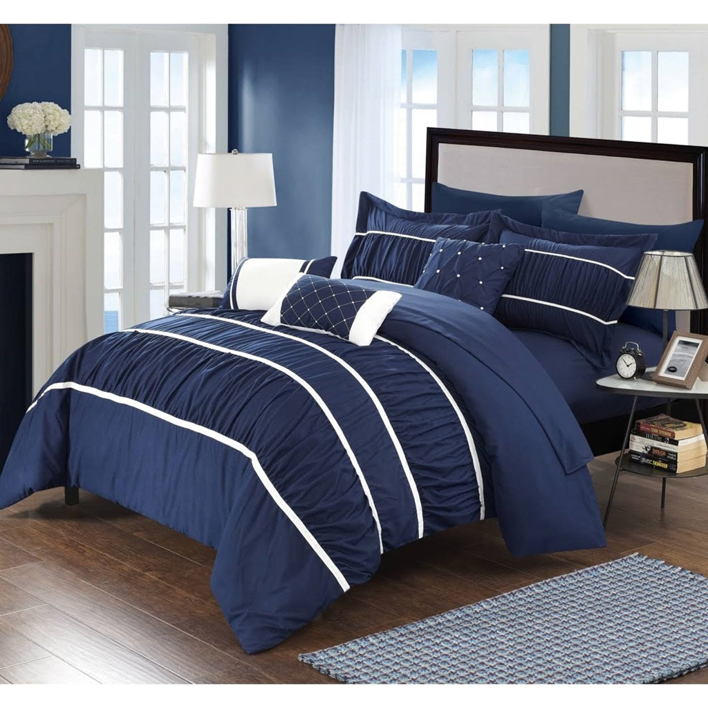 8 Pcs Splendid Navy Blue With White Bed Set - Quilt, Pillow & Cushion Cover