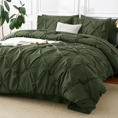 8 Pcs Diamond Olive Green Bed Sheet Set (Quilt, Pillow & Cushion Covers)