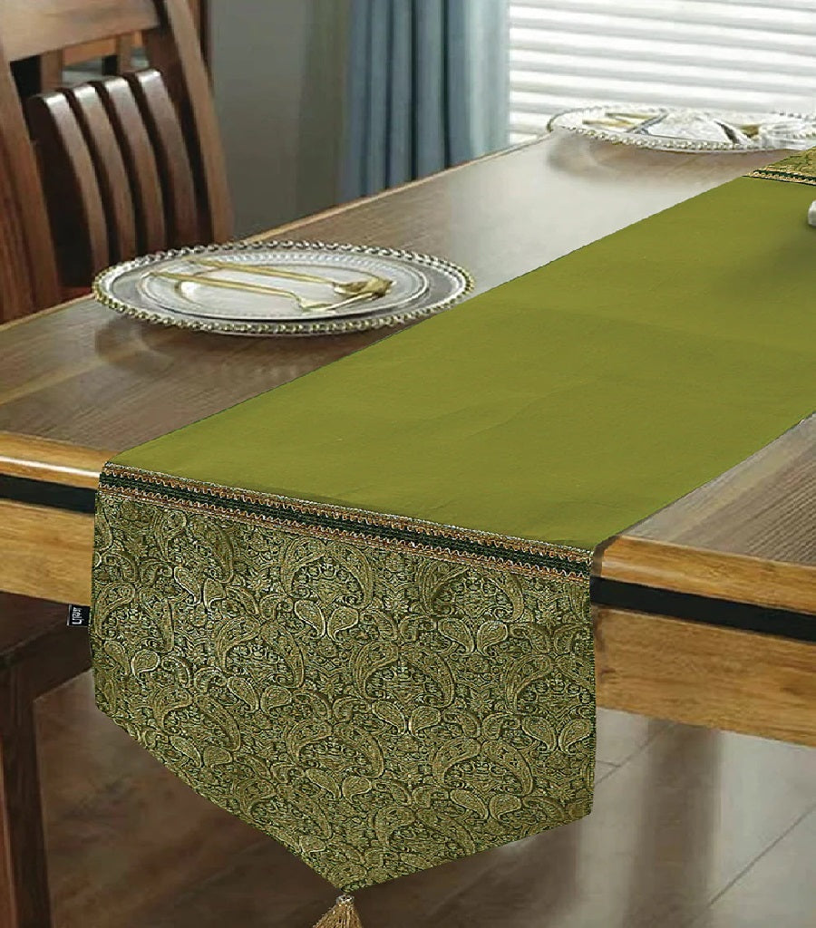 Aroosa 1 Pcs Embroidered Table Runner Green