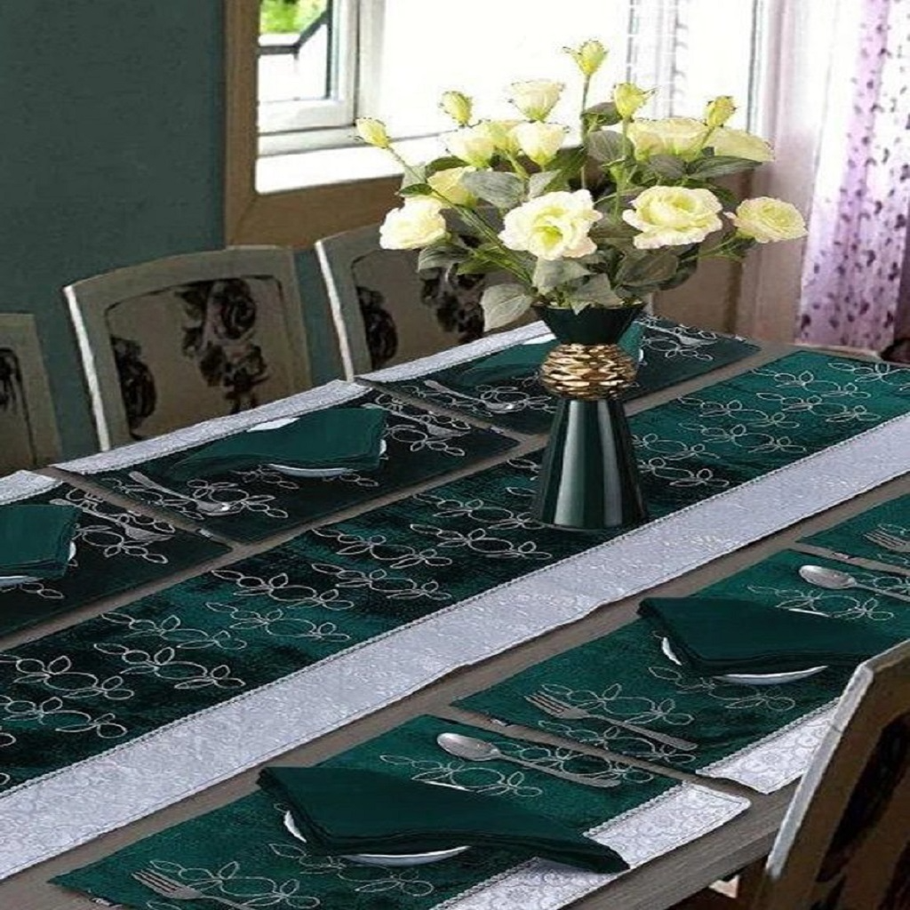 Baskin Embroidered 9 Pcs Table Runner Set Velvet Green ( 8 Seater )