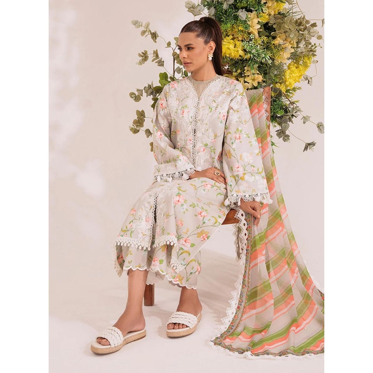 Bria 3 Pcs Embroidered Unstitched Suit Floral