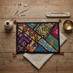 Cavil Round Table Mat Black