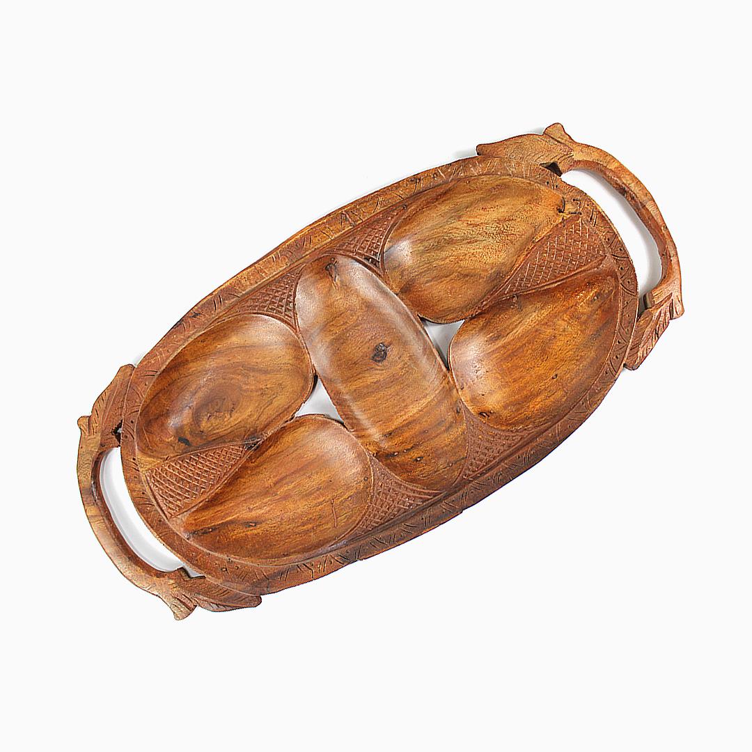 Eddie Carved Wooden Leaf Dry Fruit Tray