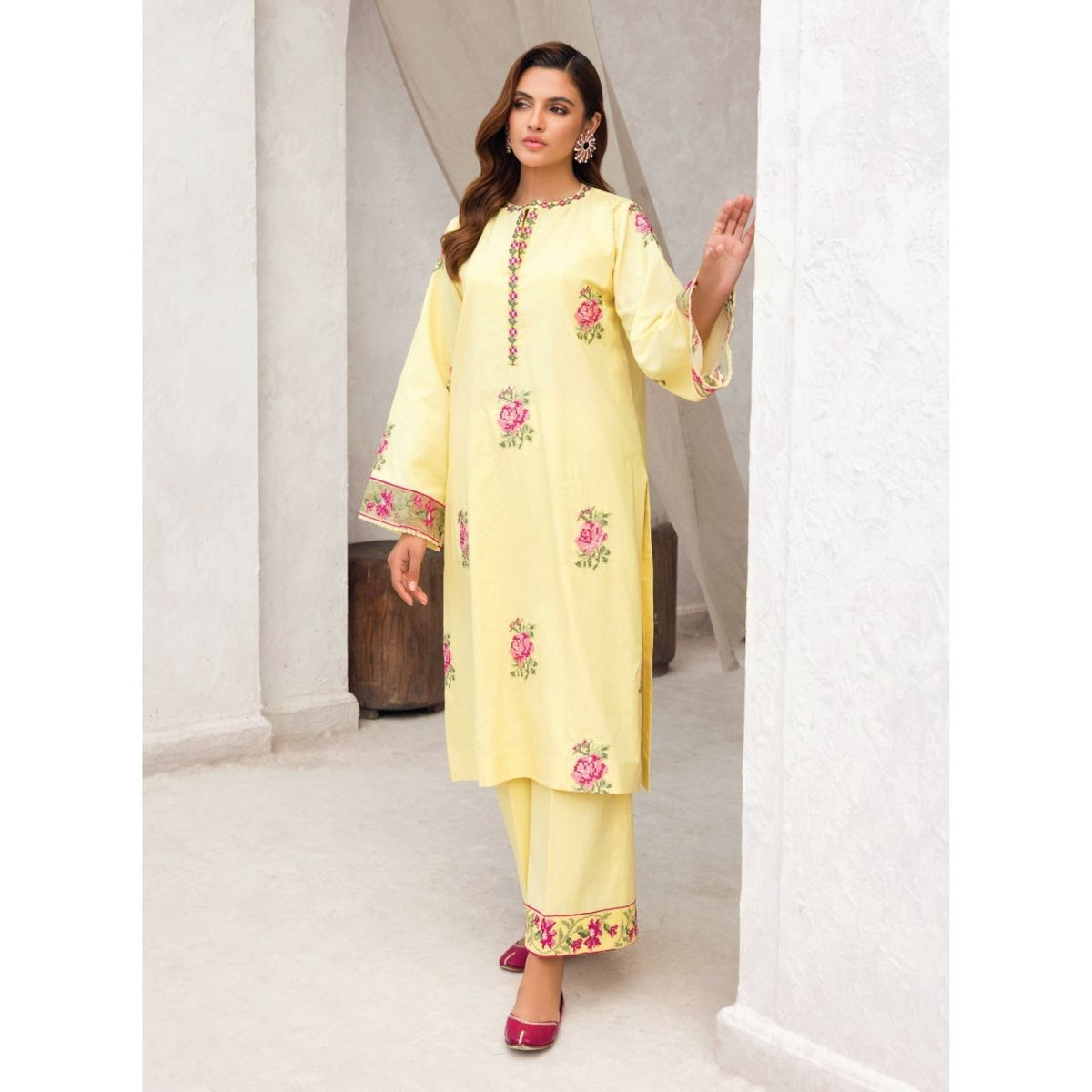 Hana 2 Pcs Embroidered Stitched Suit