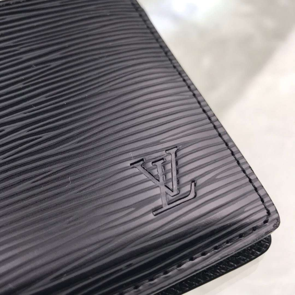 LV Leather Bifold Men Wallet Black Textured (Made In Italy)