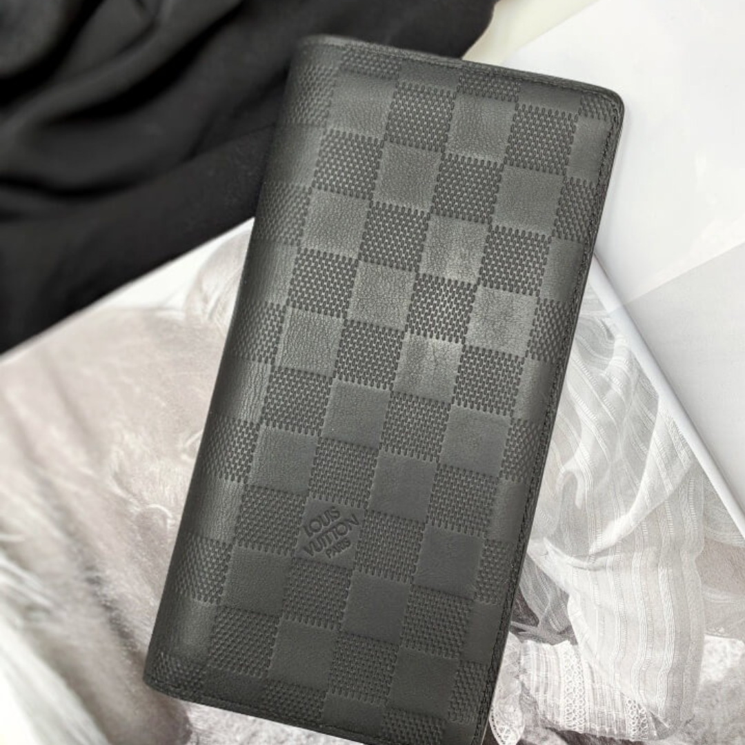 LV Leather Men Long Wallet Textured Black ( Made in Italy )