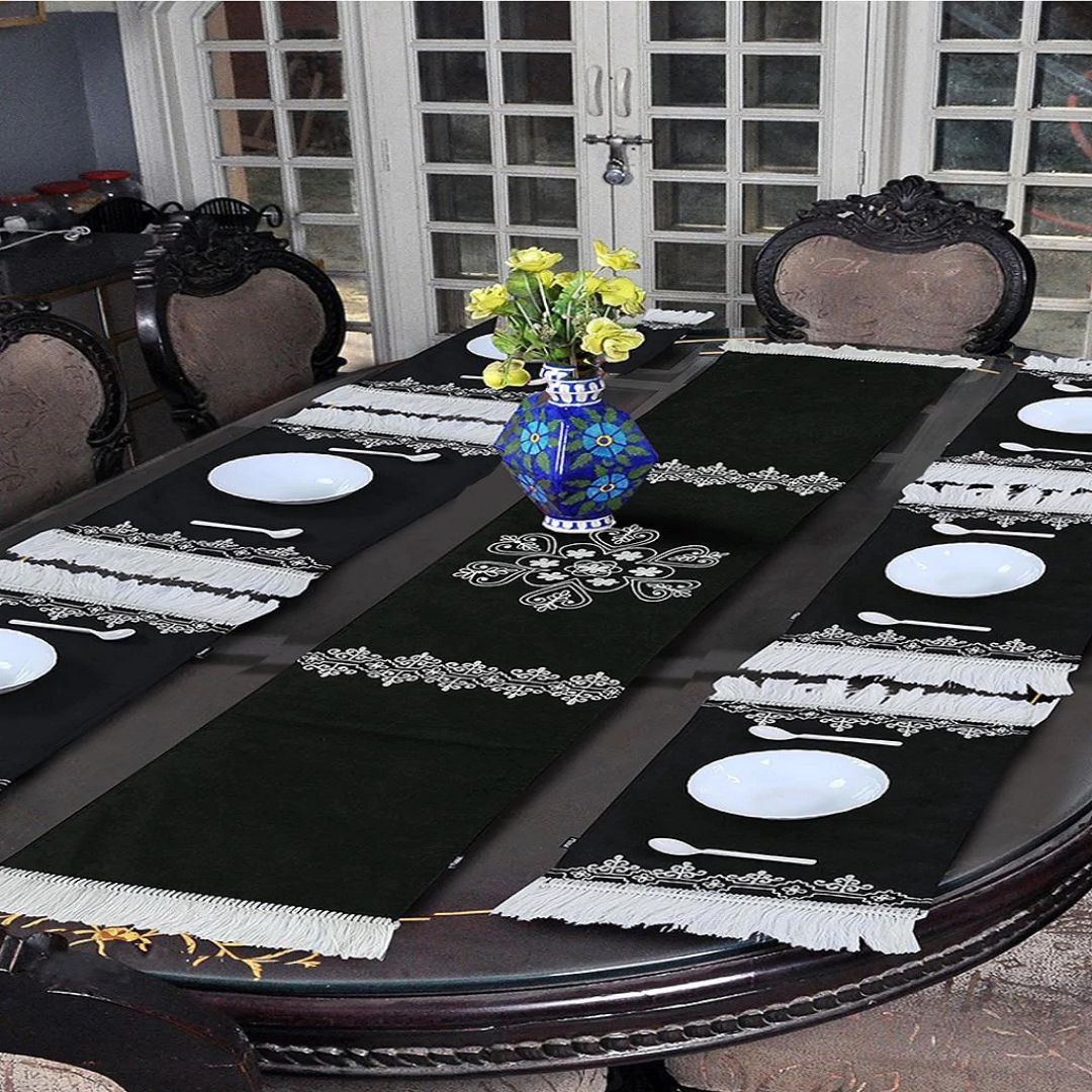 Minimal 7 Pcs Table Runner Set Black