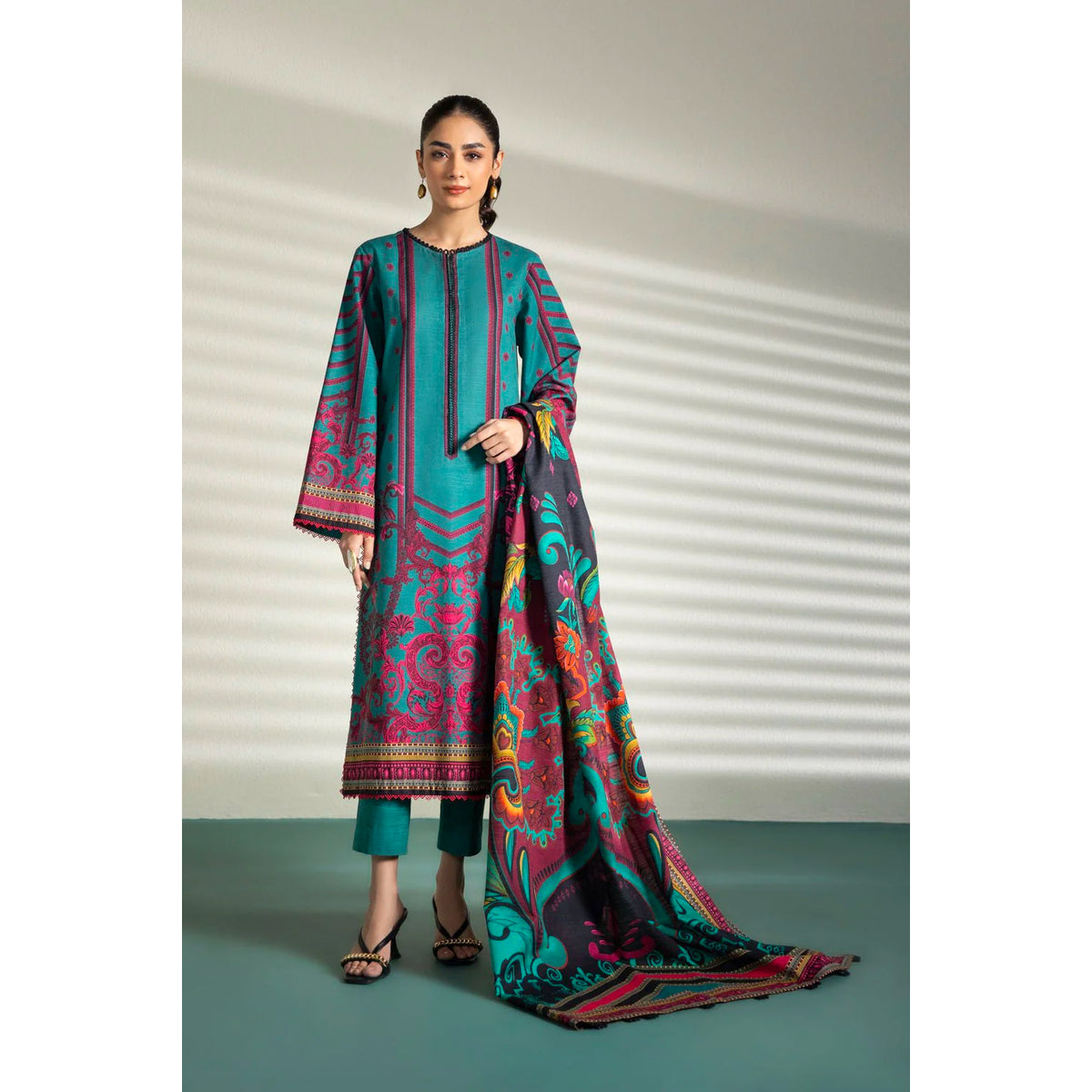 Sapphire 3 Pcs Unstitched Printed Lawn Suit Lorenza Green