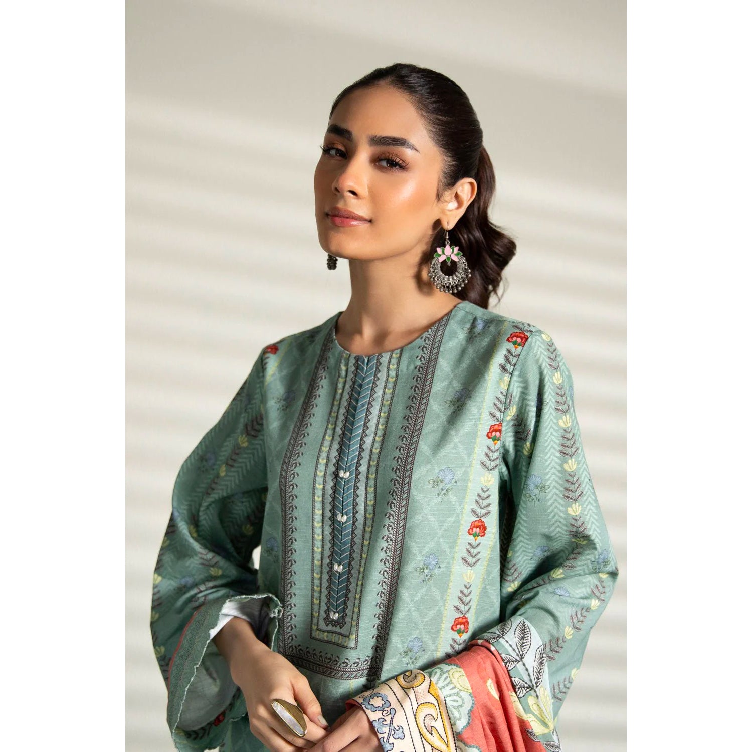 Sapphire 3 Pcs Unstitched Printed Lawn Suit Red Flower Sea Green