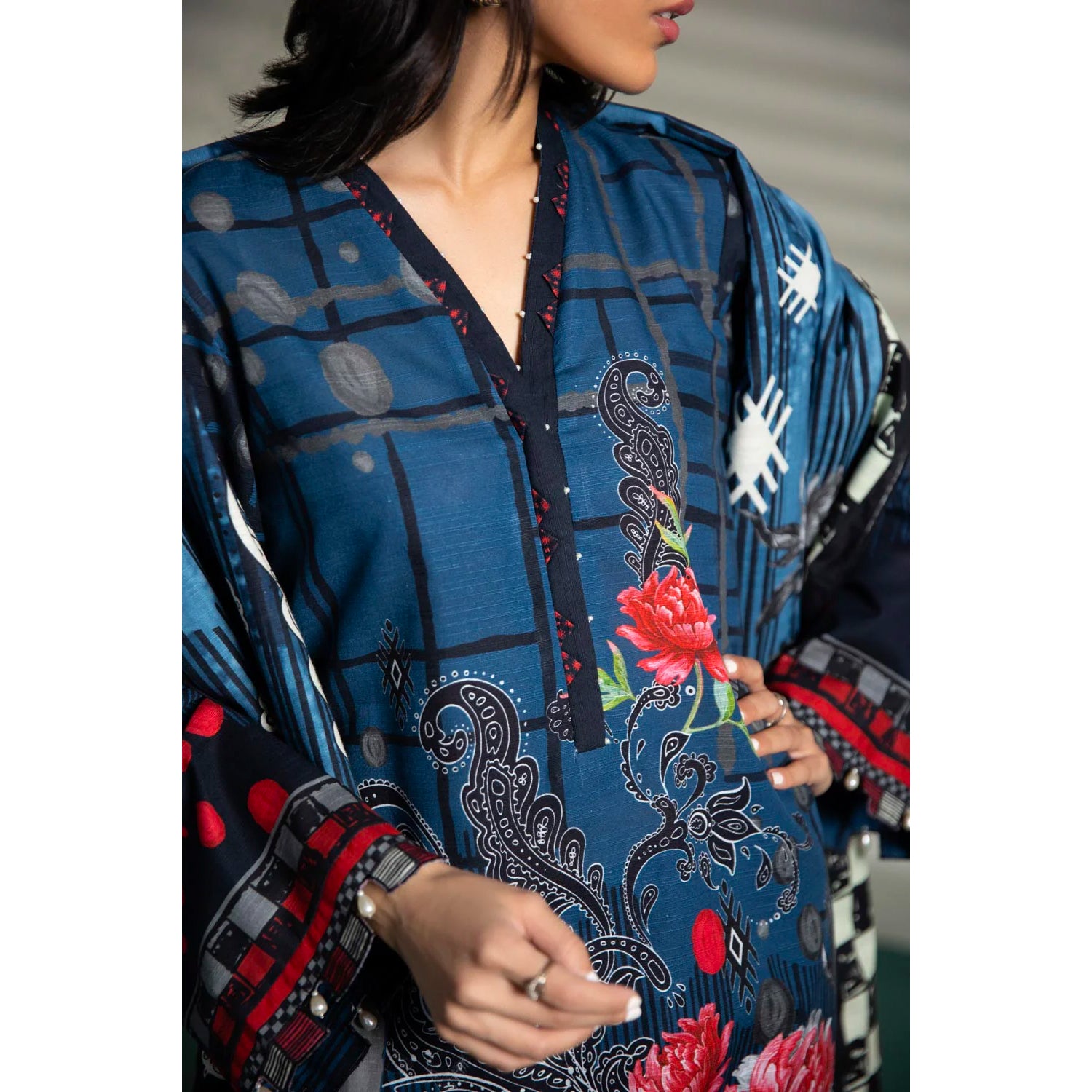 Sapphire 3 Pcs Unstitched Printed Lawn Suit Blue