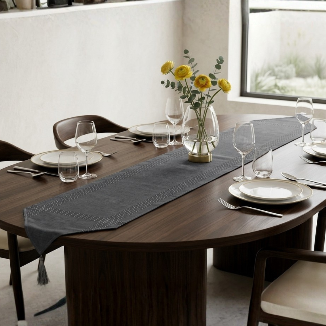 Snoke Flake 1 Pcs Velvet Embroidered Table Runner